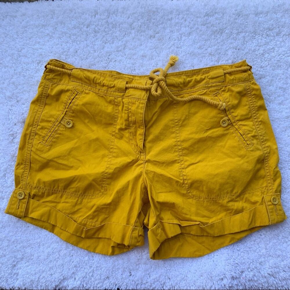 Ann Taylor Loft Mustard Yellow Cuffed Cargo Shorts - Picture 2 of 6